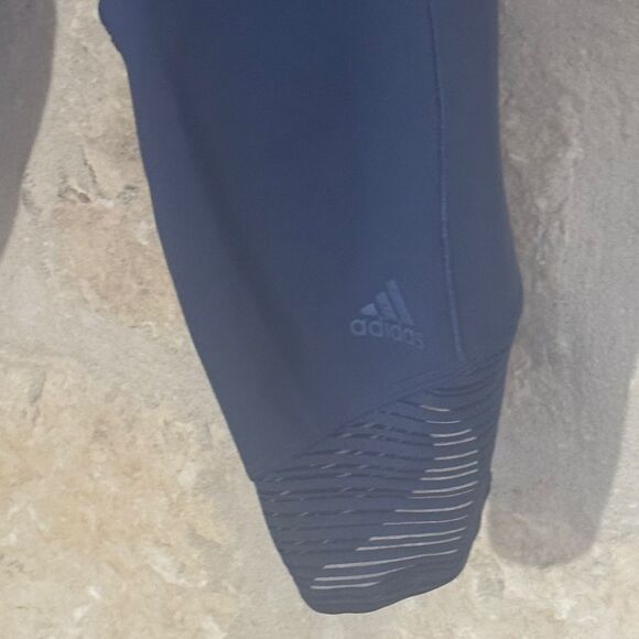 Adidas Purple Crop Legging XS. New Condition - Picture 2 of 5